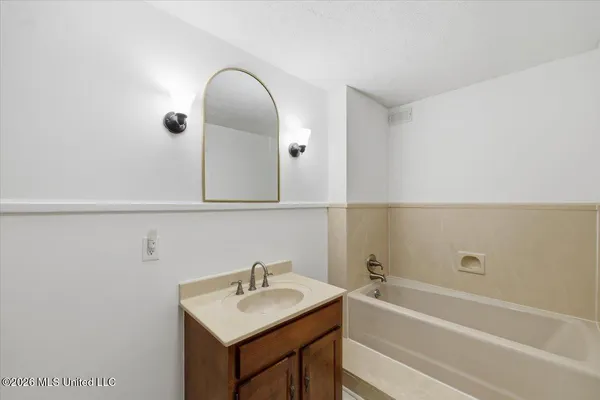 $385,000 | 101 Country Meadow Road, Clinton, MS 39056