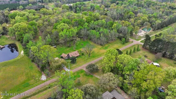 $385,000 | 101 Country Meadow Road, Clinton, MS 39056