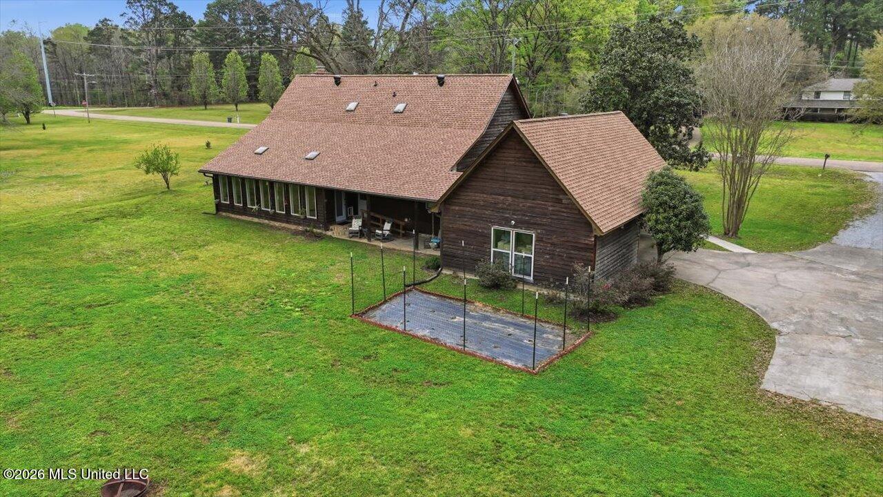 101 Country Meadow Road Clinton, MS 39056 - Photo 60 of 64 75-101 Country Meadow Rd _ Home Tours MS