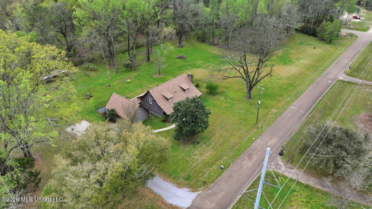 101 Country Meadow Road Clinton, MS 39056 - Photo 6 of 64 56-101 Country Meadow Rd _ Home Tours MS