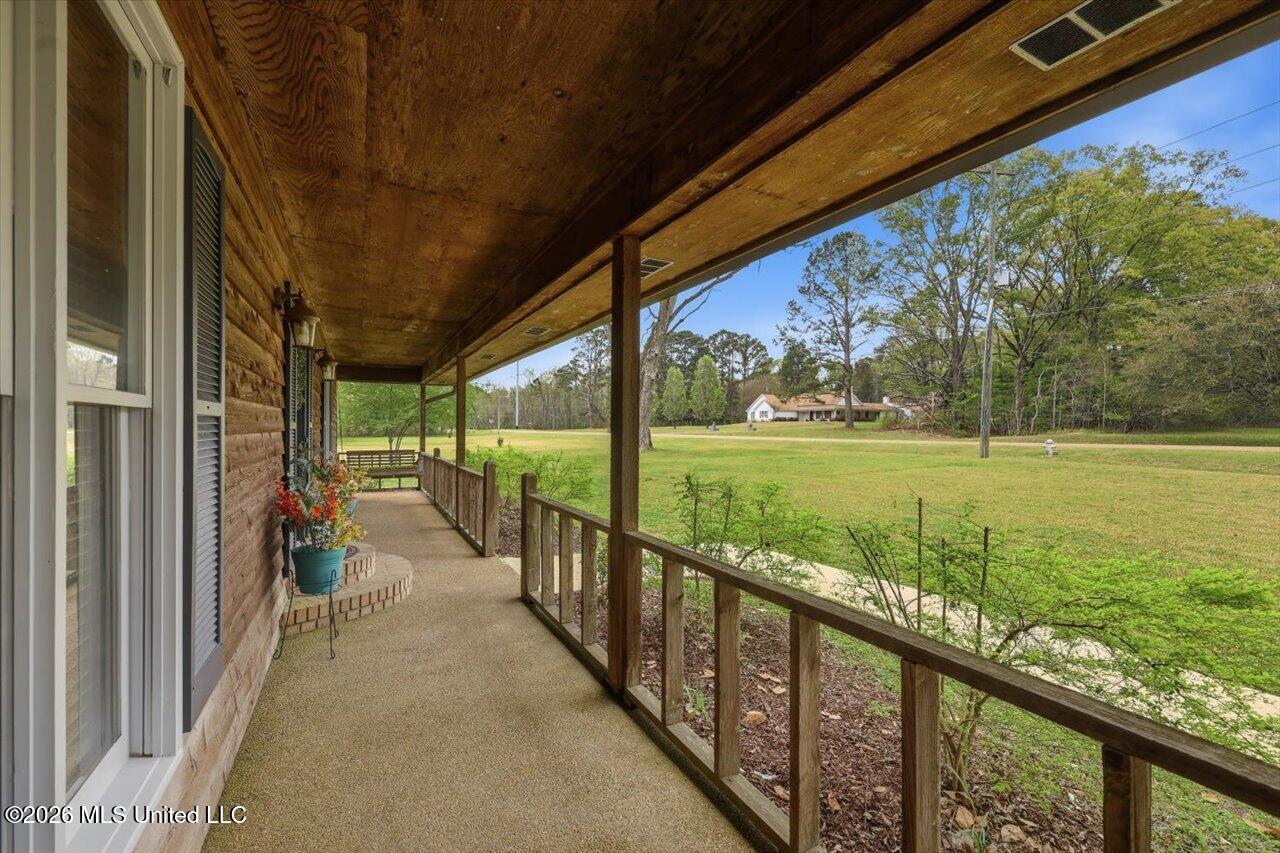 101 Country Meadow Road Clinton, MS 39056 - Photo 8 of 64 05-101 Country Meadow Rd _ Home Tours MS