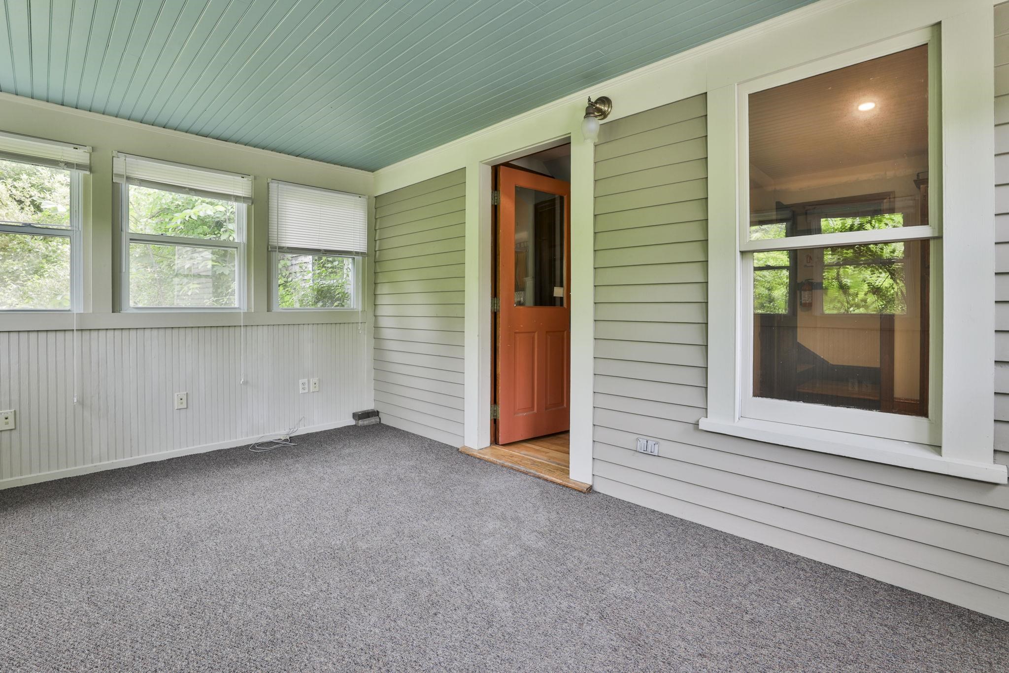 108 Ponemah Road Amherst, NH 03031 - Photo 19 of 30