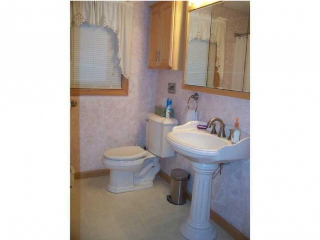 348 Country Club 3 Road Sanford, ME 04073 - Photo 12 of 25 Gallery Image 12