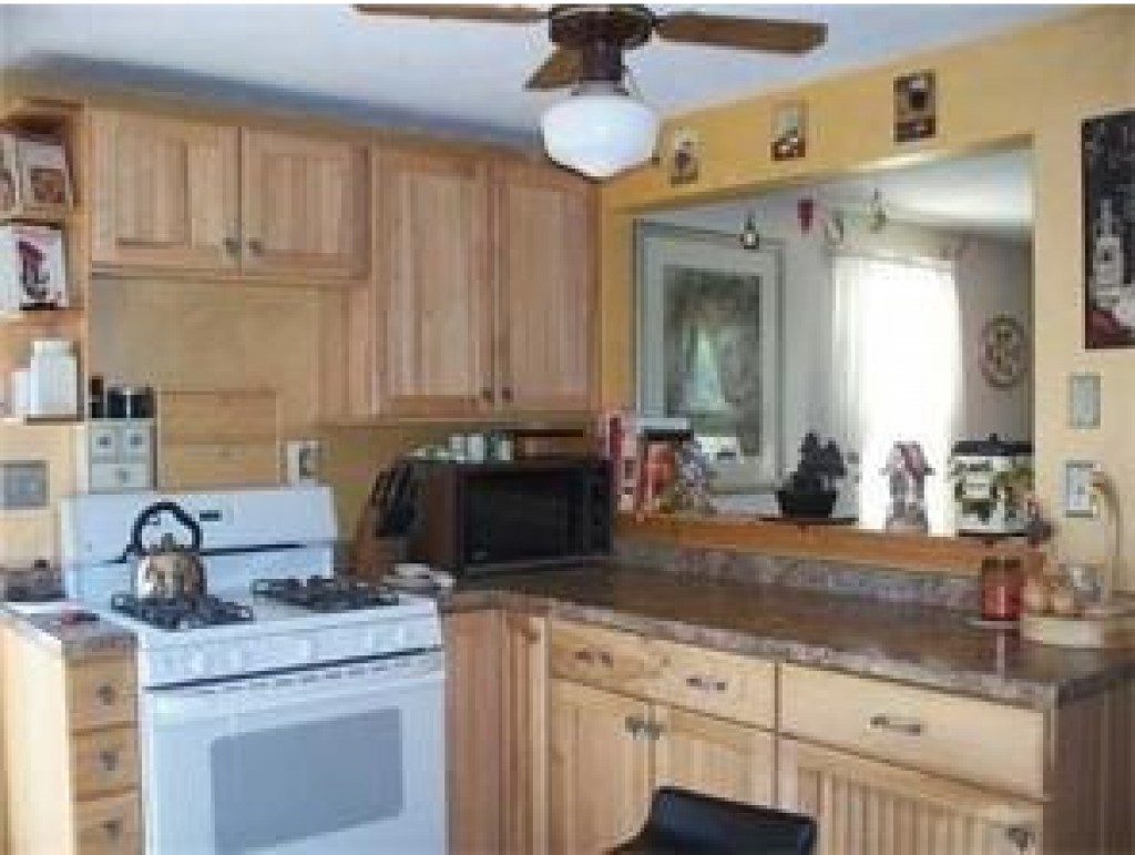 348 Country Club 3 Road Sanford, ME 04073 - Photo 5 of 25 Gallery Image 5