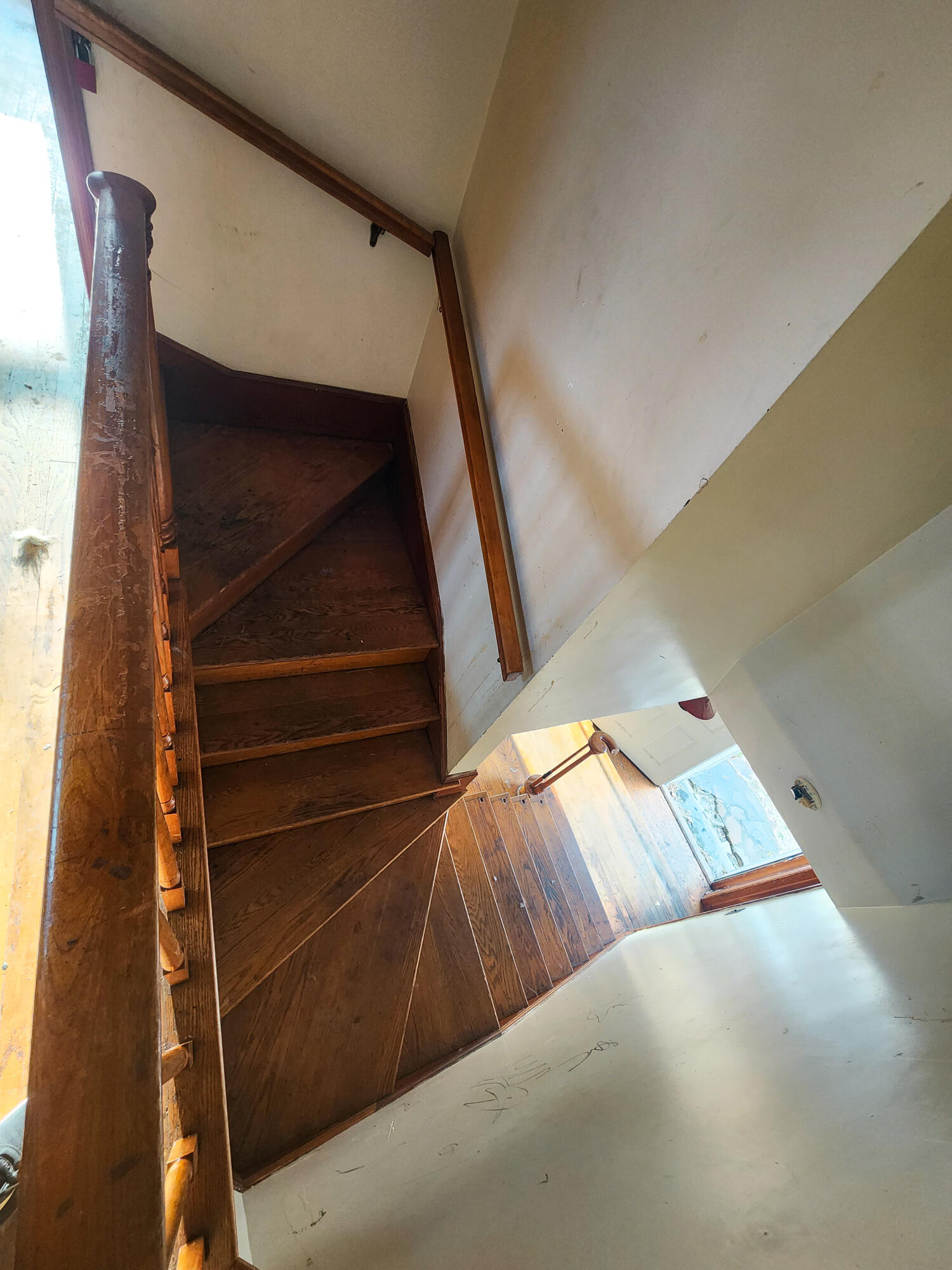 115 Rosedale Avenue Covington, VA 24426 - Photo 22 of 35 20230104_153622
