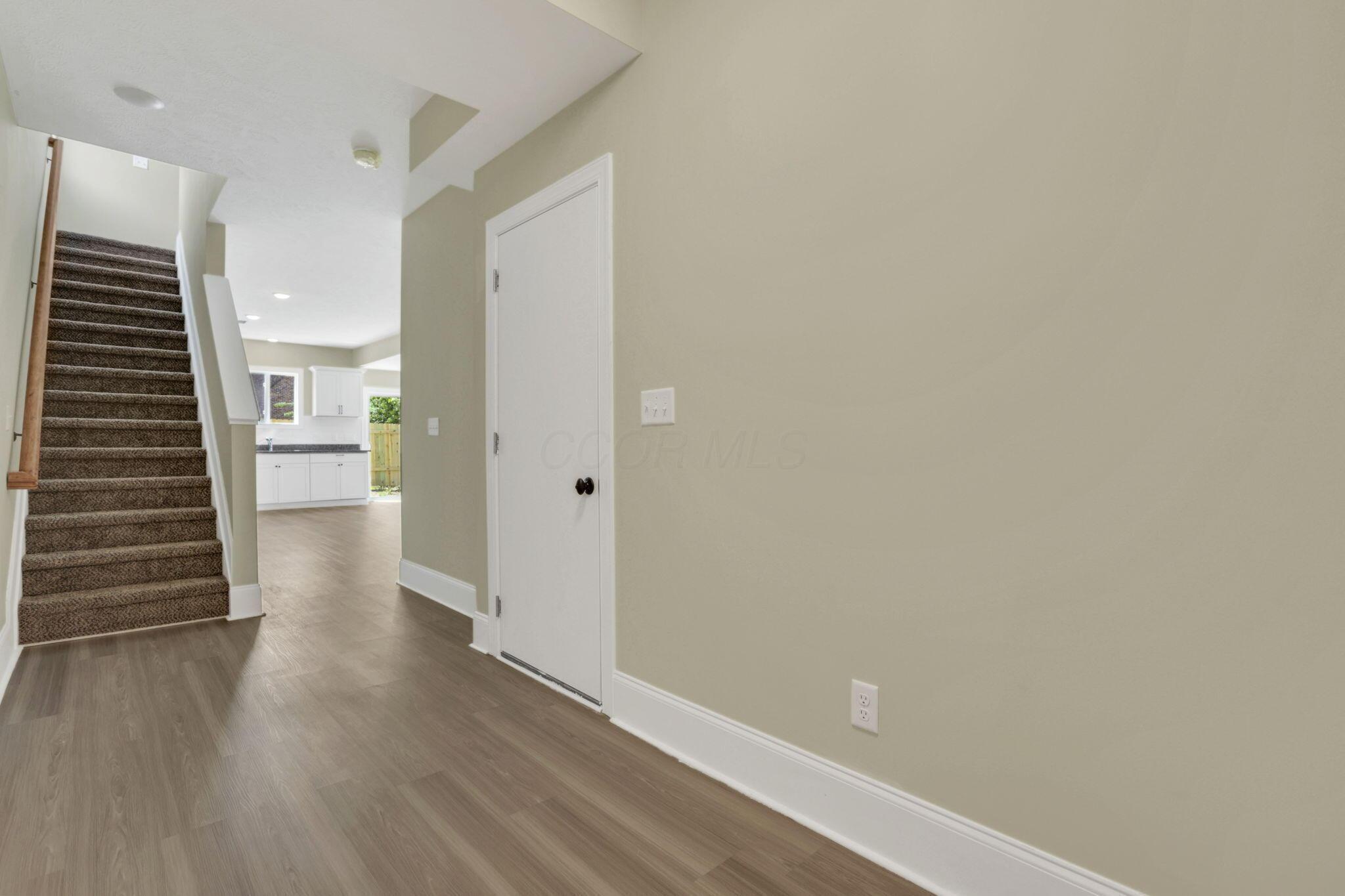 1521 Delbert Road Columbus, OH 43219 - Photo 14 of 39