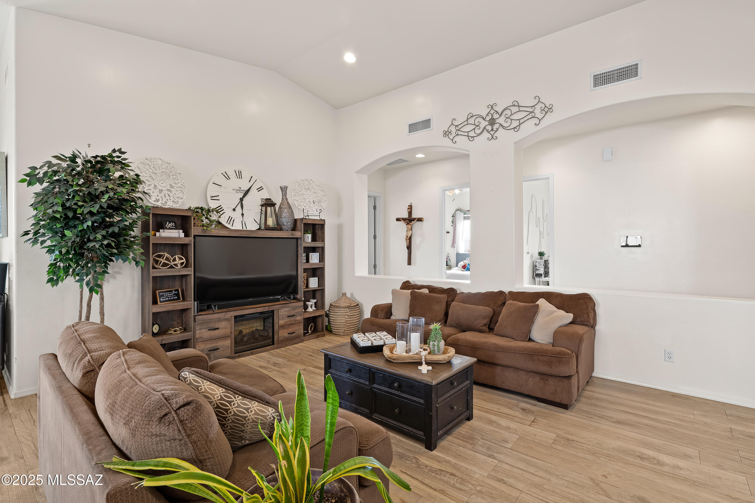 1089 Sicomoro Corte Rio Rico, AZ 85648 - Photo 9 of 47