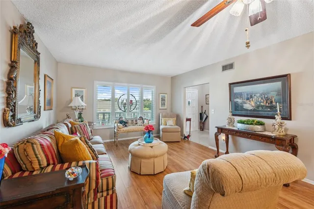 $325,000 | 2221 Swedish Drive, Unit 55, Clearwater, FL 33763