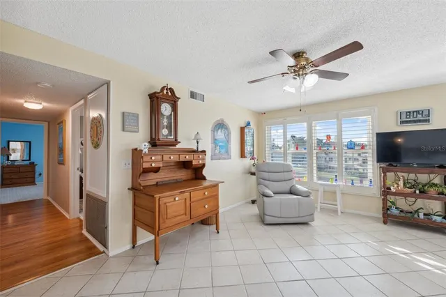 $325,000 | 2221 Swedish Drive, Unit 55, Clearwater, FL 33763