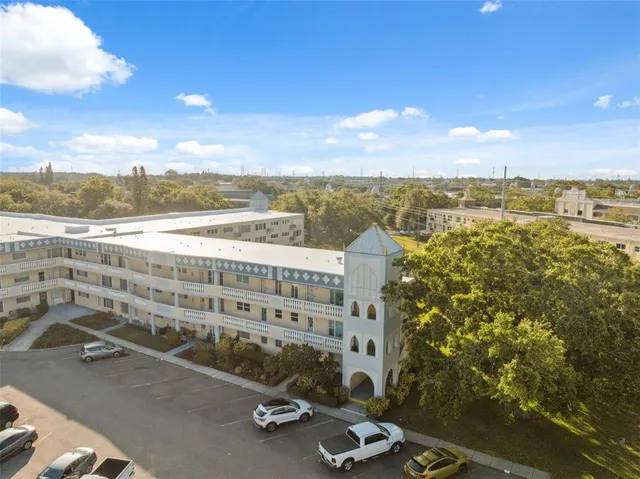 $325,000 | 2221 Swedish Drive, Unit 55, Clearwater, FL 33763