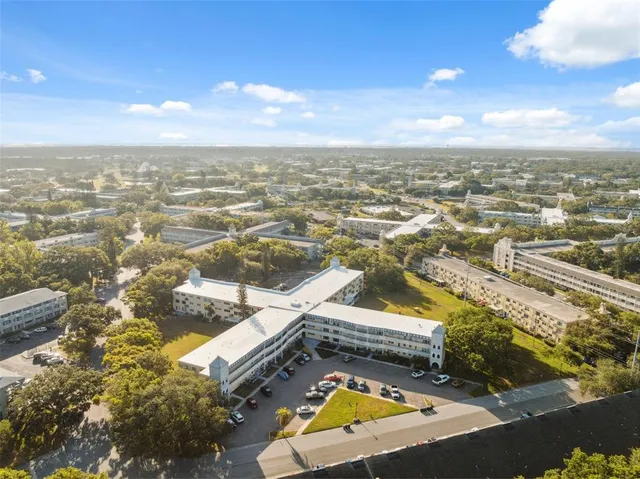 $325,000 | 2221 Swedish Drive, Unit 55, Clearwater, FL 33763