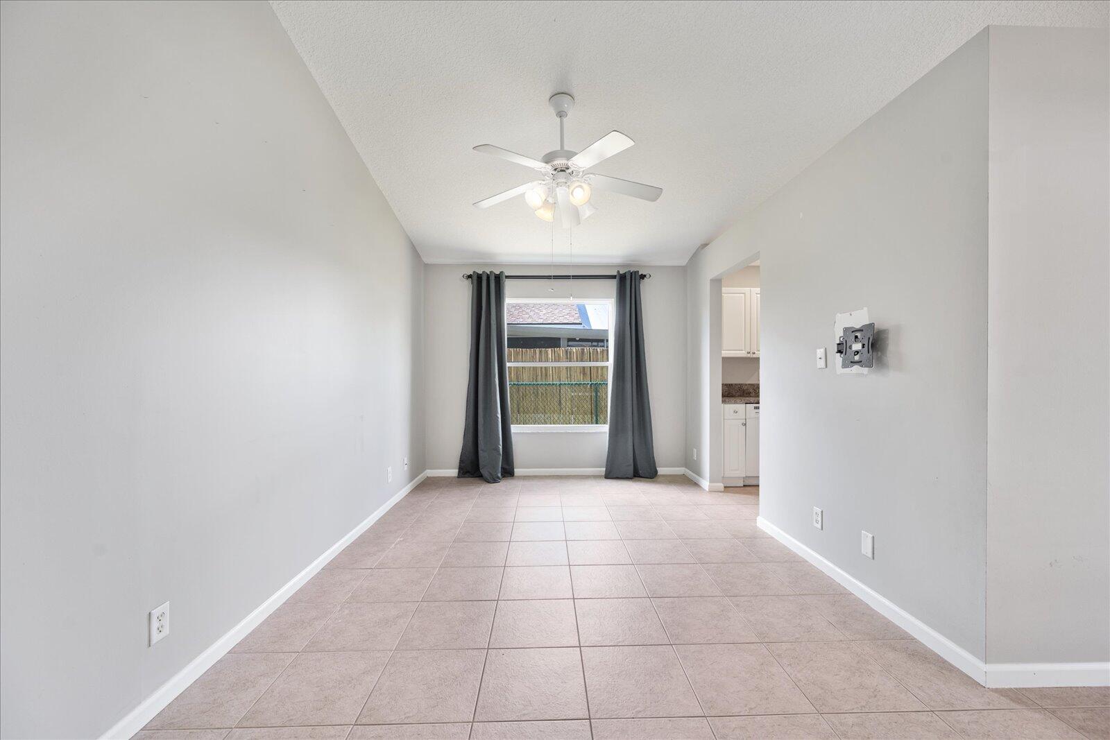 8917 Southwest Caprice Circle Stuart, FL 34997 - Photo 13 of 37 14-DSC_2448