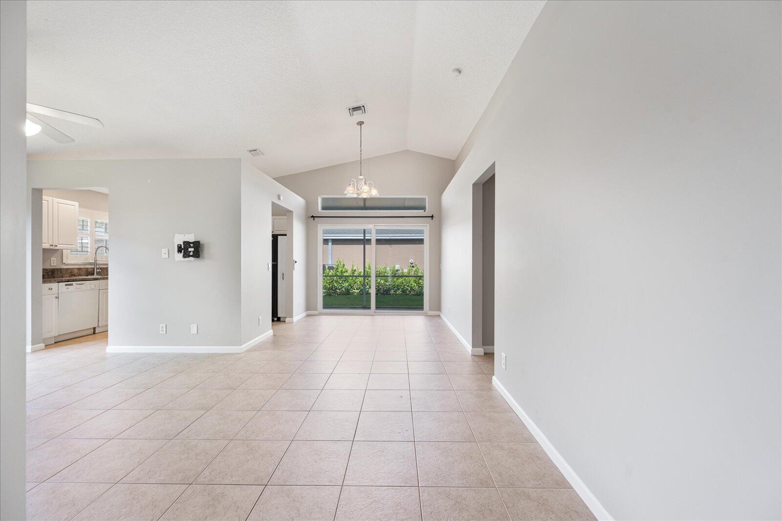 8917 Southwest Caprice Circle Stuart, FL 34997 - Photo 6 of 37 11-DSC_2442
