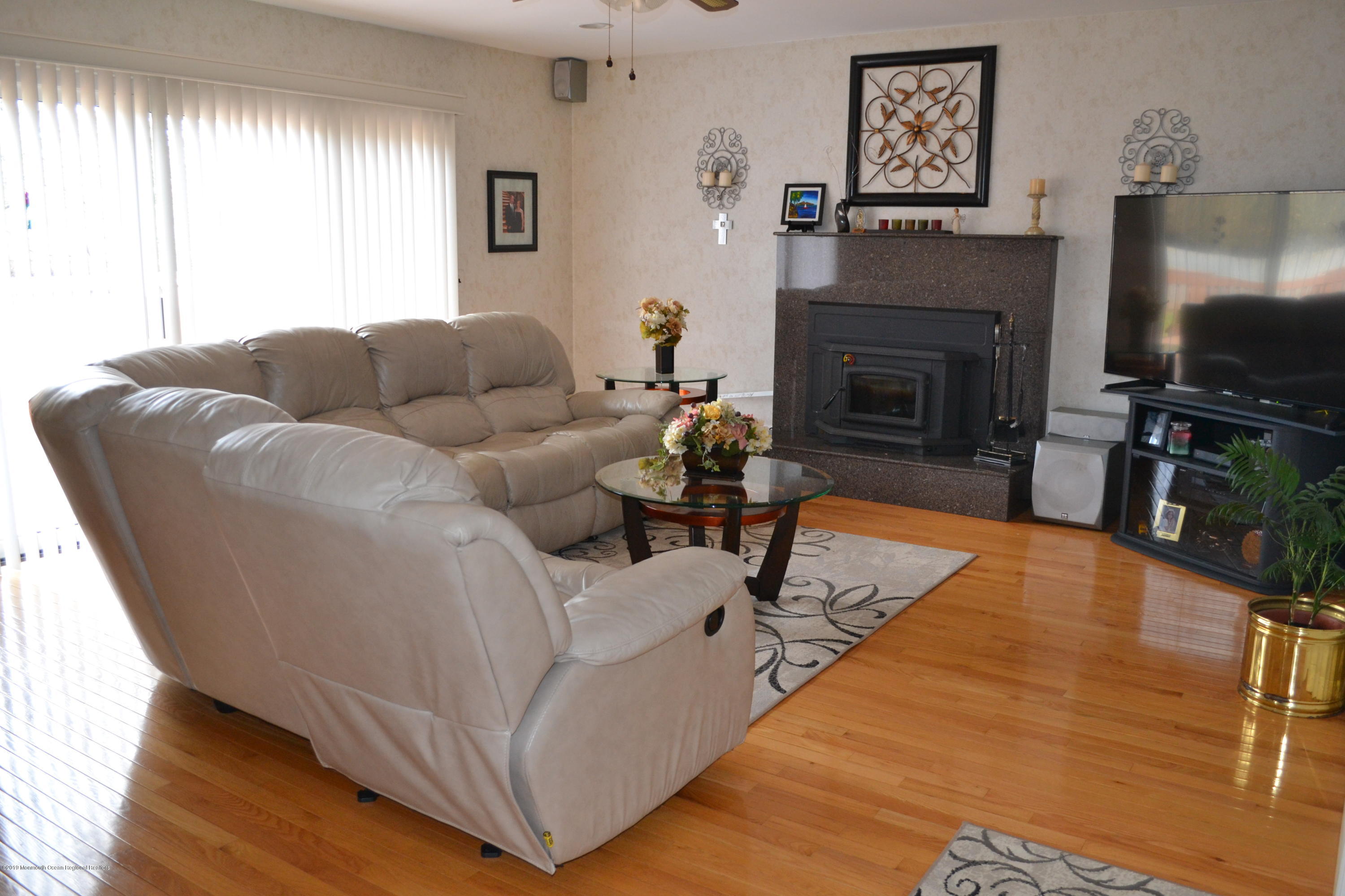 1 Walling Road Freehold, NJ 07728 - Photo 11 of 45 11