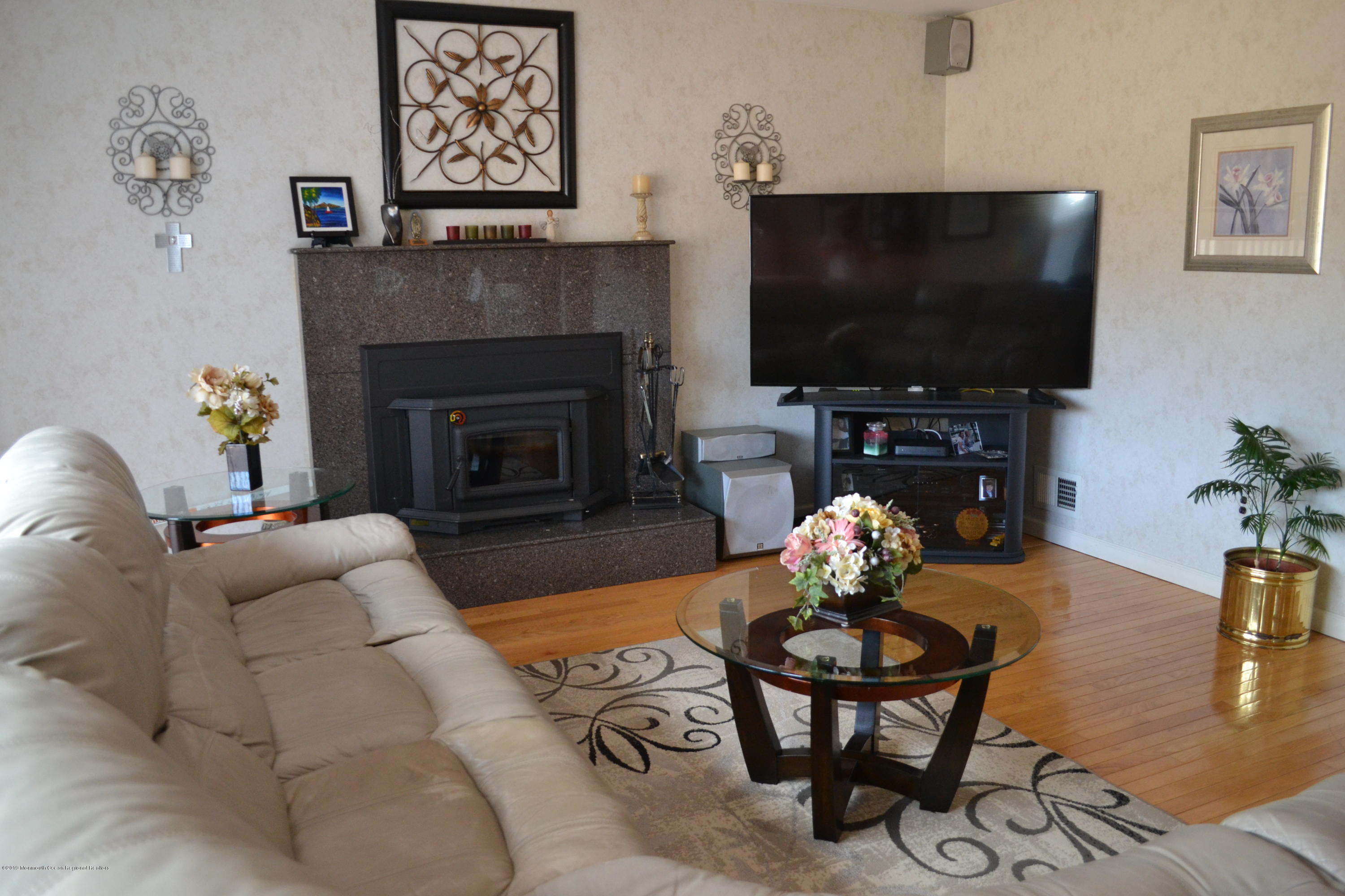 1 Walling Road Freehold, NJ 07728 - Photo 13 of 45 13