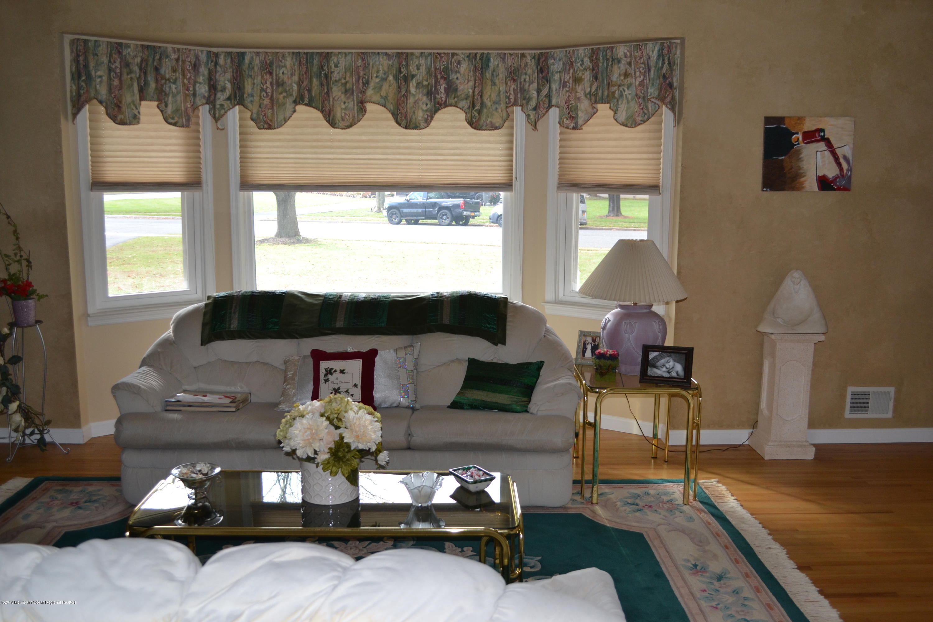 1 Walling Road Freehold, NJ 07728 - Photo 5 of 45 5