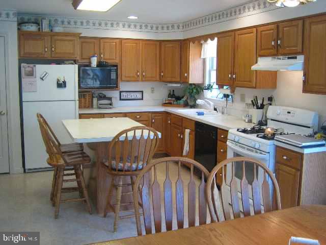 194 Big Spring Road Etters, PA 17319 - Photo 4 of 9 Gallery Image 4
