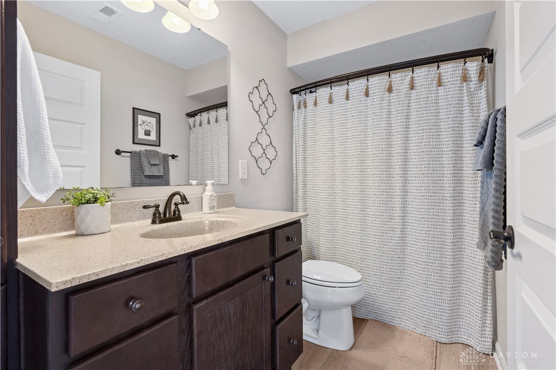135 Rippling Brook Lane Springboro, OH 45066 - Photo 23 of 30 En suite bath for 2nd suite!