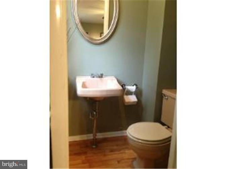 9708 Laramie Road Philadelphia, PA 19115 - Photo 5 of 19 Half Bath