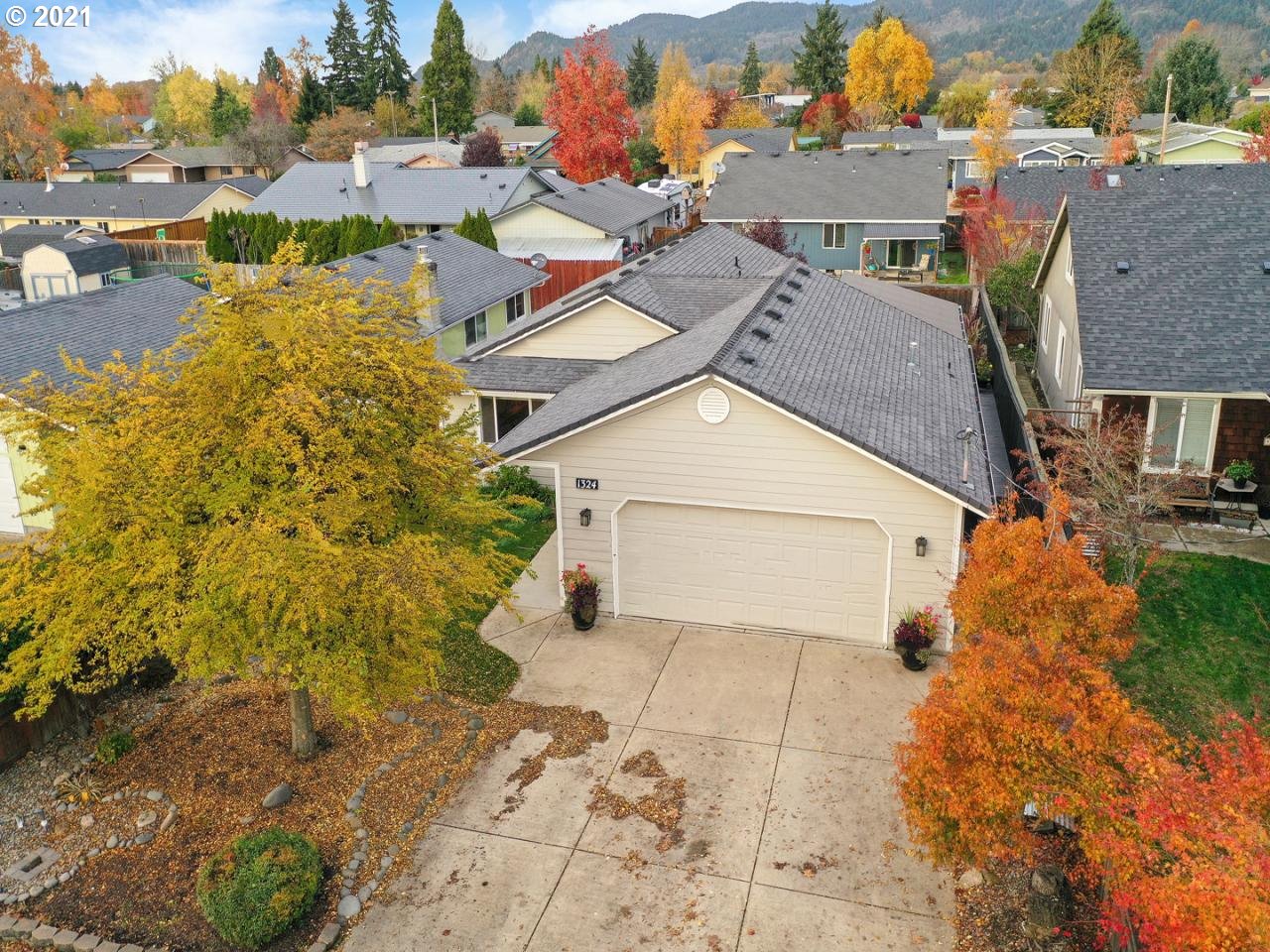 1324 S Street Springfield, OR 97477 - Photo 3 of 32 an aerial view of a house