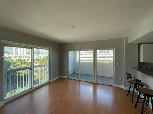 $2,600 | 2740 Southwest 28th Terrace, Unit 702, Miami, FL 33133