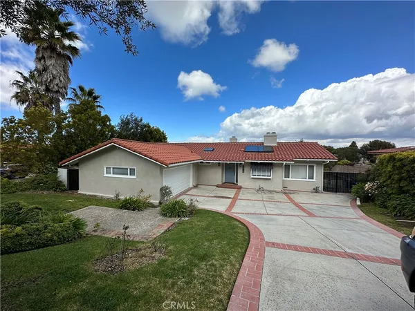 $8,300 | 2415 Vía Sonoma, Palos Verdes Estates, CA 90274
