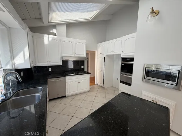 $8,300 | 2415 VÃa Sonoma, Palos Verdes Estates, CA 90274