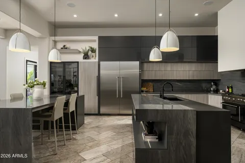 $7,995,000 | 8700 North 55th Place, Paradise Valley, AZ 85253