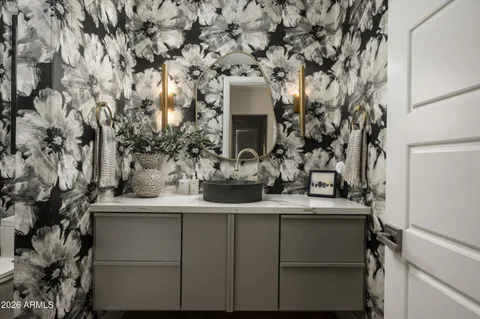 $7,750,000 | 8700 North 55th Place, Paradise Valley, AZ 85253