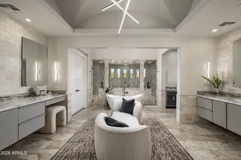 $7,995,000 | 8700 North 55th Place, Paradise Valley, AZ 85253