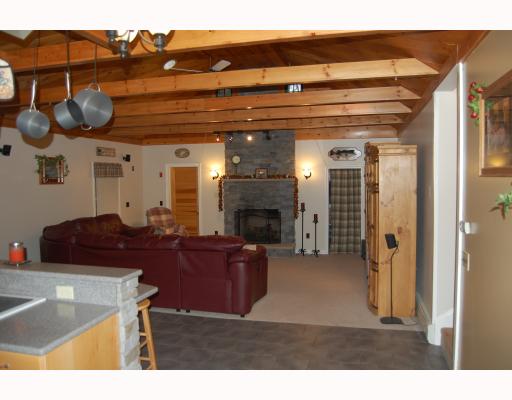 30 Angel Road Glocester, RI 02814 - Photo 6 of 11 Living Room.