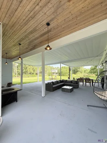 $445,000 | 35120 Weiss Road, Walker, LA 70785