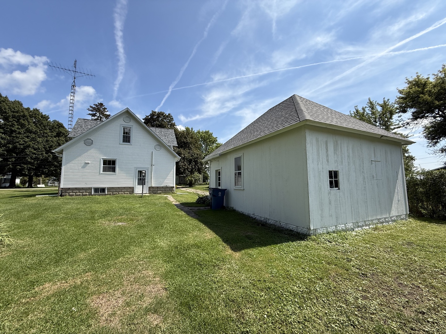 302 South John Street Sublette, IL 61367 - Photo 6 of 22
