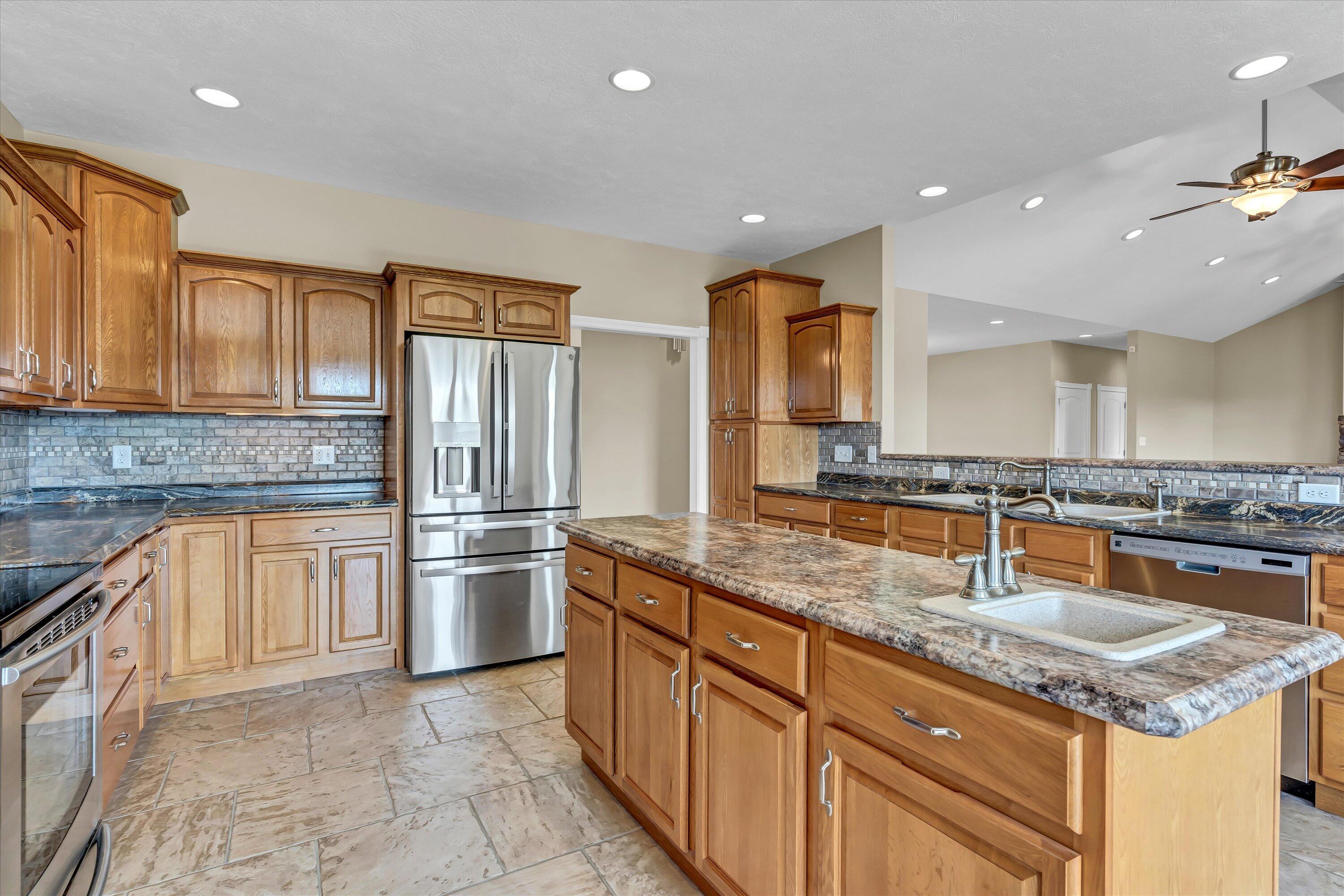 2411 Starboard Crest Road Morristown, TN 37814 - Photo 13 of 63 20-2411 Starboard Crest Rd-20