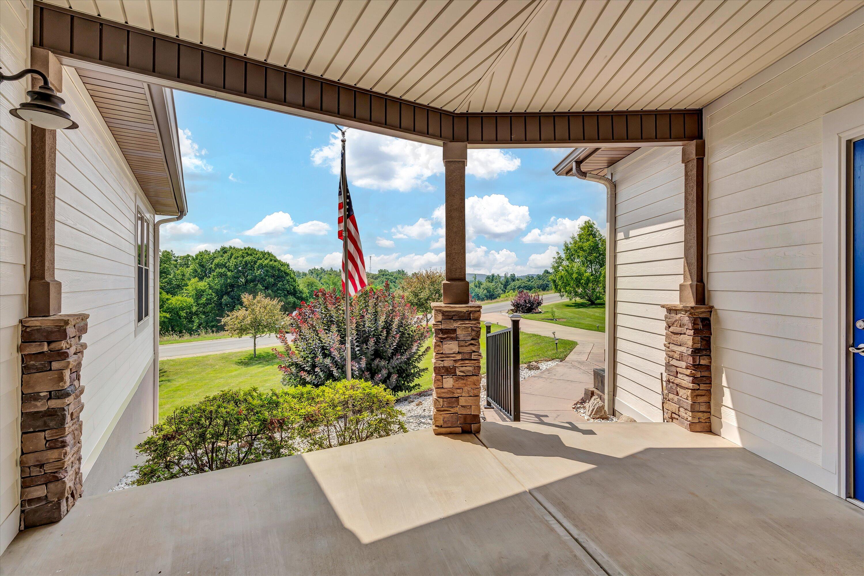 2411 Starboard Crest Road Morristown, TN 37814 - Photo 3 of 63 05-2411 Starboard Crest Rd-5