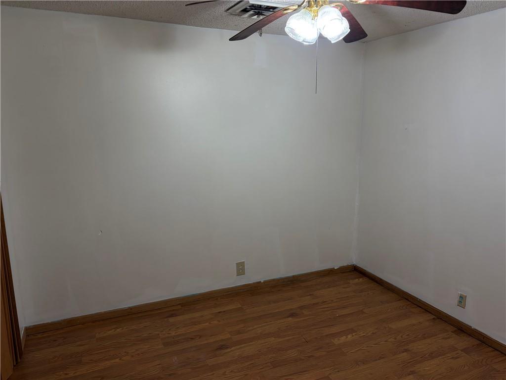 308 South 17th Street Independence, KS 67301 - Photo 24 of 28
