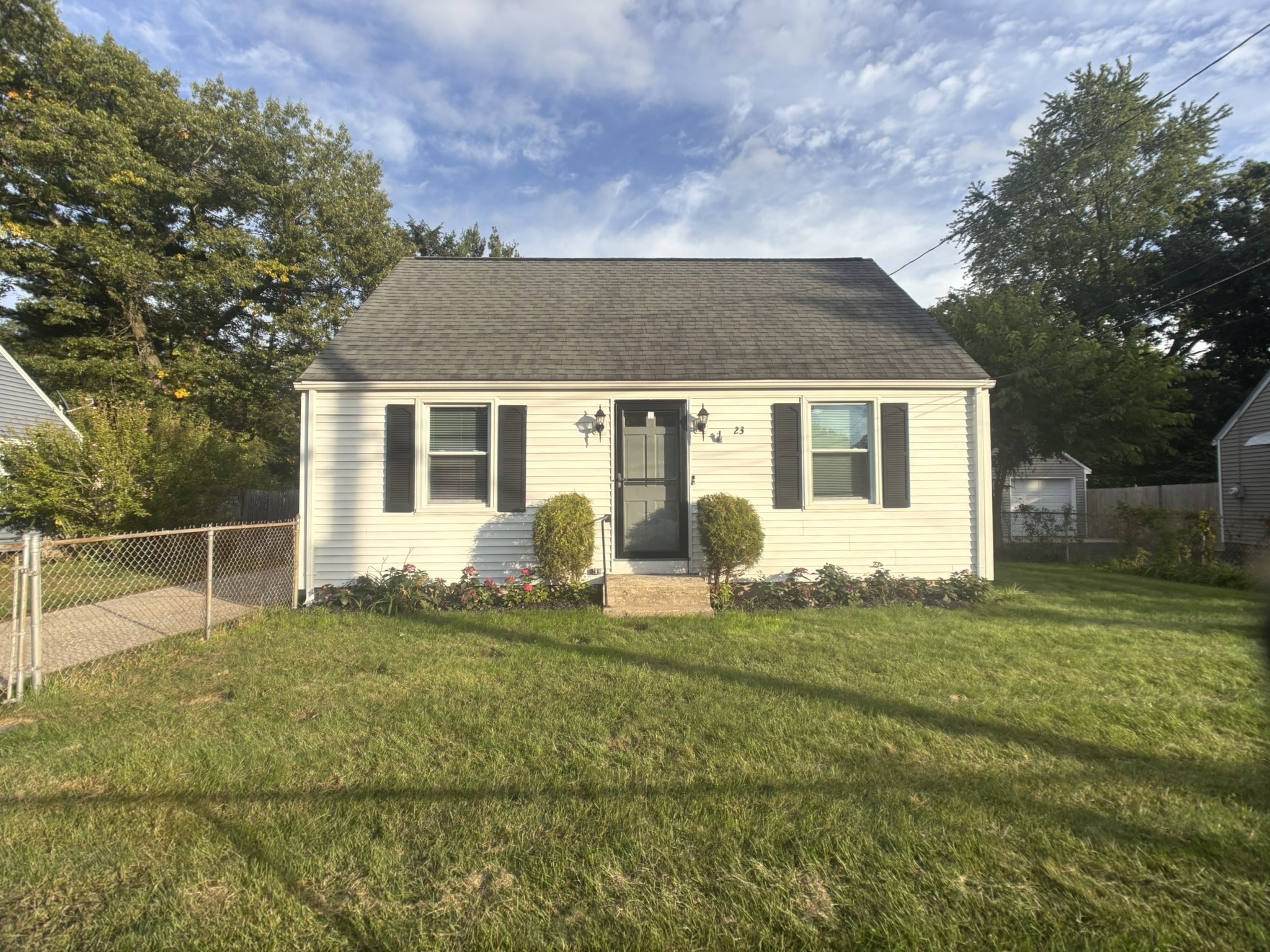 23 Midway Street Springfield, MA 01151 - Photo 1 of 24 Gallery Image 1