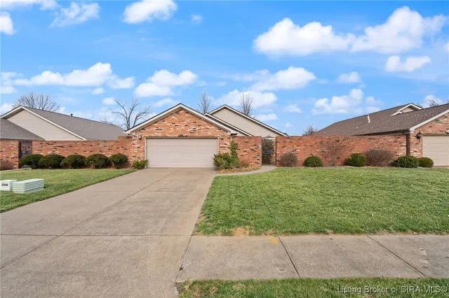 $275,000 | 1723 Summerlin Place, Jeffersonville, IN 47130