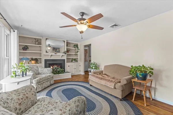 $435,000 | 204 Meadow Drive, Colchester, VT 05446