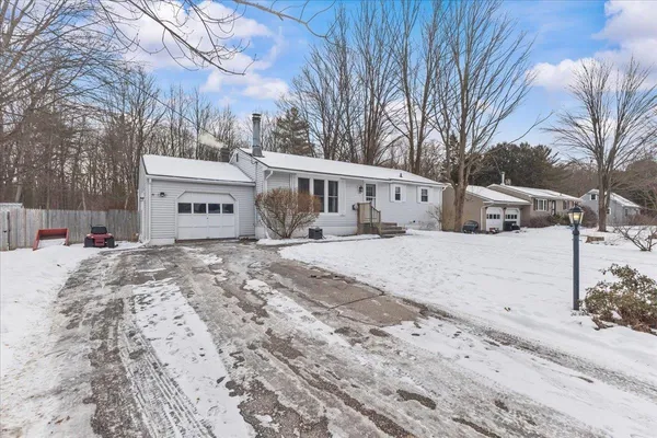 $435,000 | 204 Meadow Drive, Colchester, VT 05446