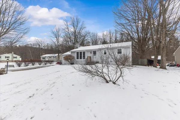 $435,000 | 204 Meadow Drive, Colchester, VT 05446