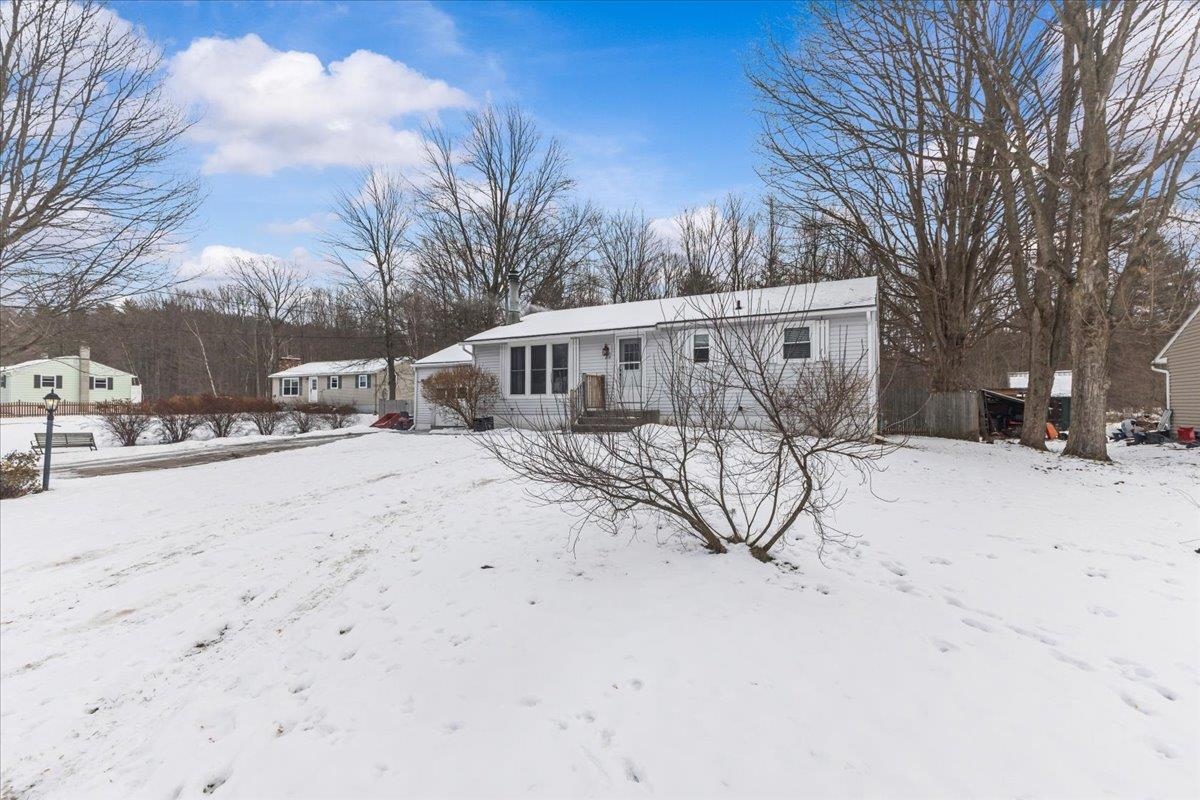 204 Meadow Drive Colchester, VT 05446 - Photo 3 of 27
