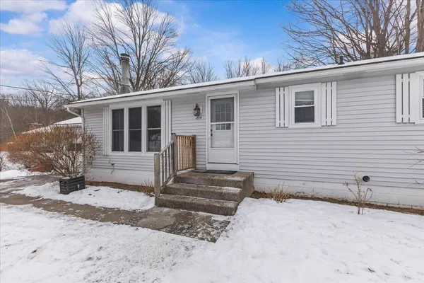 $435,000 | 204 Meadow Drive, Colchester, VT 05446