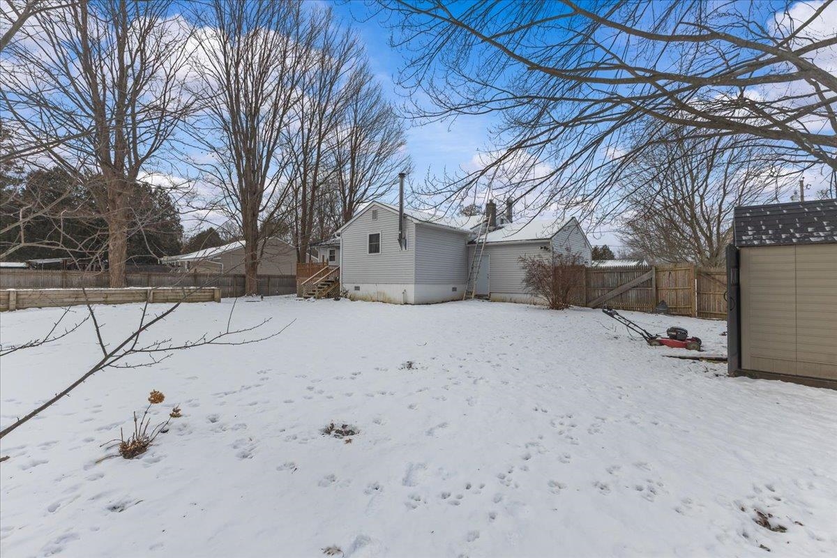 204 Meadow Drive Colchester, VT 05446 - Photo 5 of 27