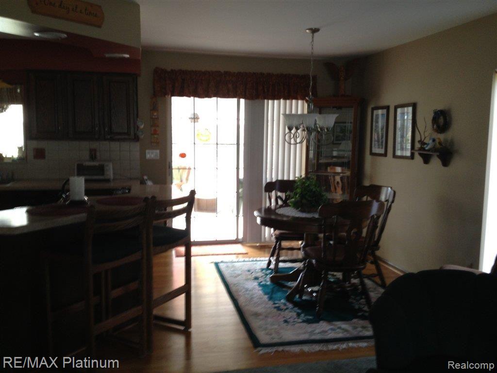 10412 Buno Road Brighton, MI 48114 - Photo 8 of 13 Dining Area Buno Rd.JPG