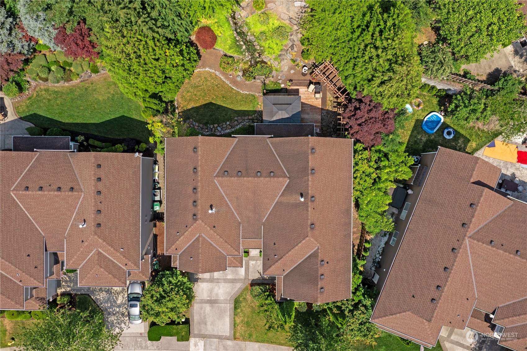 27746 Maple Ridge Way Southeast Maple Valley, WA 98038 - Photo 32 of 37 an aerial view of a house
