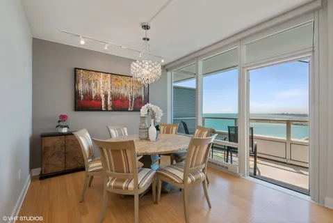$1,295,000 | 340 East Randolph Street, Unit 3403, Chicago, IL 60601