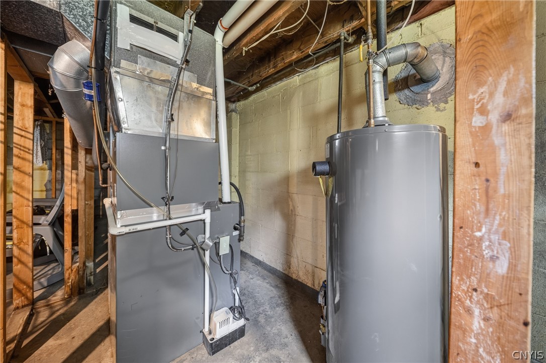 8770 Weaver Road Cicero, NY 13029 - Photo 42 of 47 Rheem Furnace & Hot Water Heater