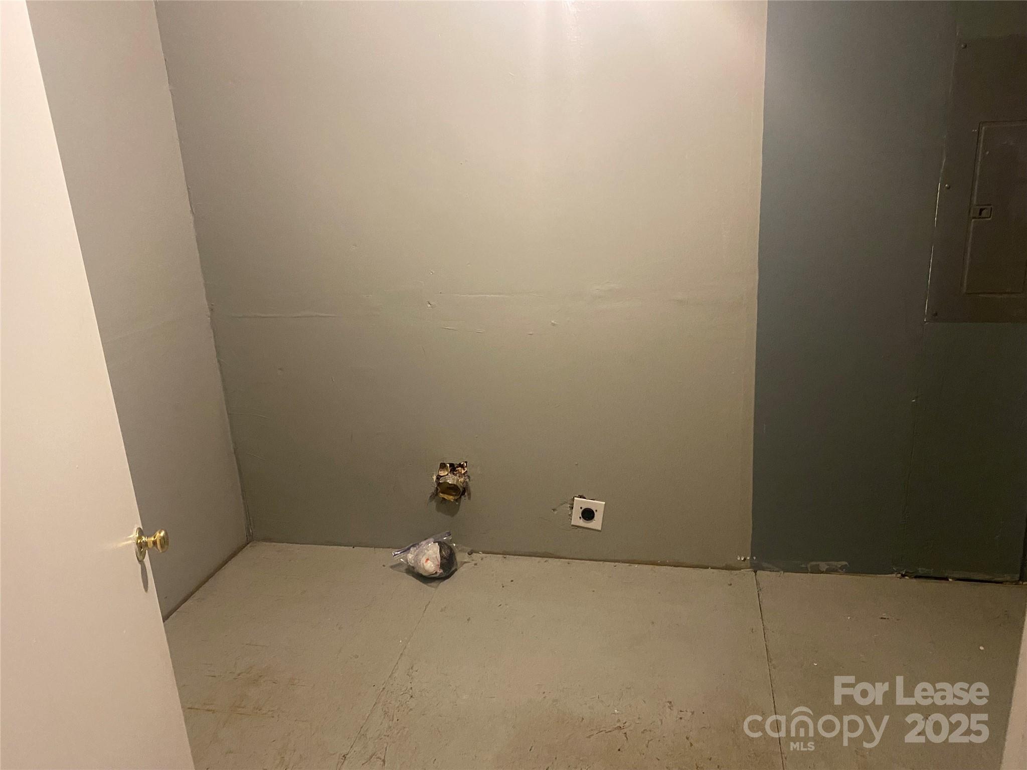 1427 Oak Hill Drive Morganton, NC 28655 - Photo 10 of 12