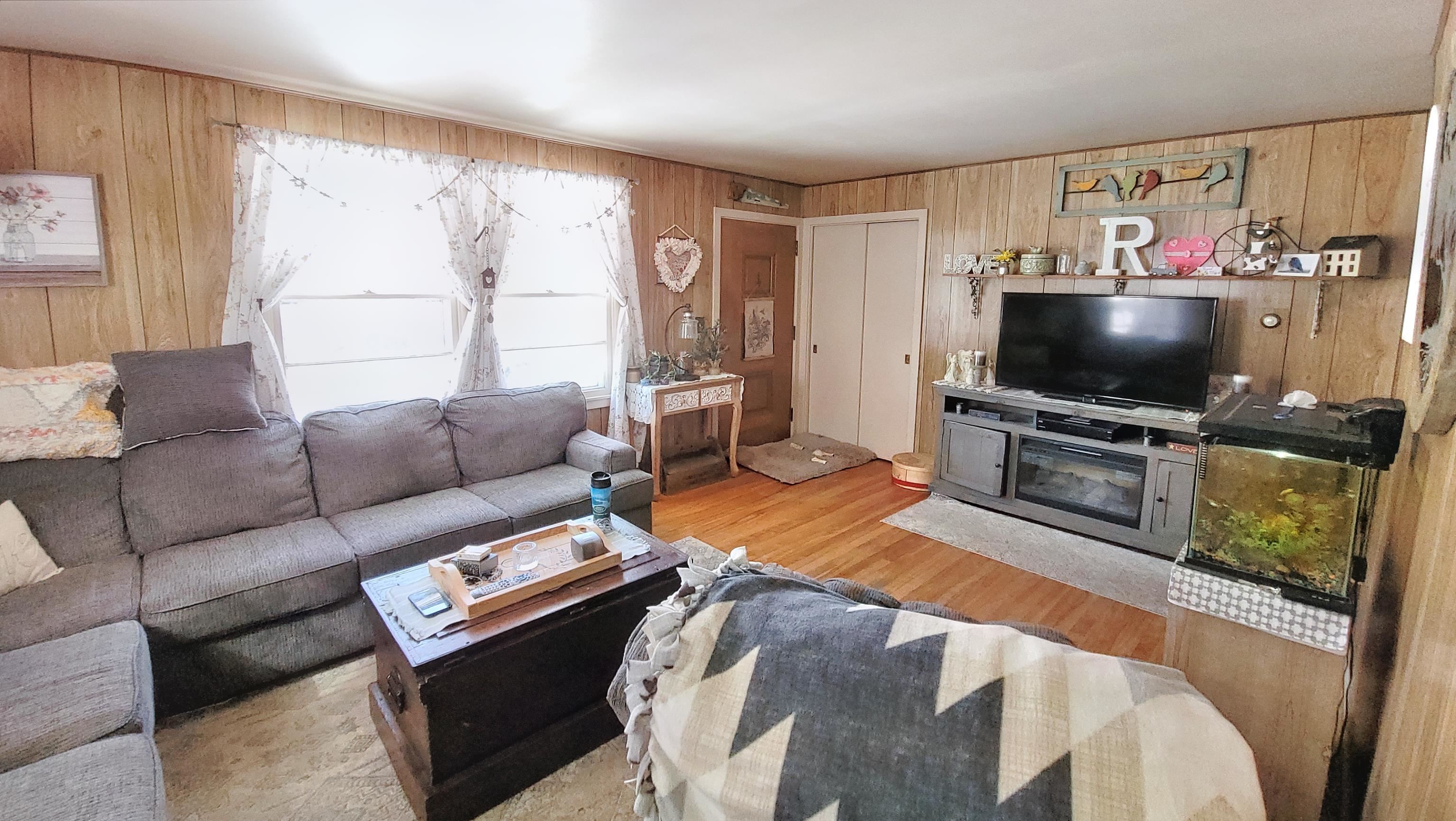 4 Lamson Avenue Springfield, VT 05156 - Photo 3 of 11